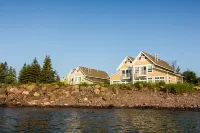 Larsmont Cottages Hotels in Two Harbors