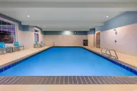 홀리데이 인 익스프레스 호텔 & 스위트 시사이드-컨벤션 센터 바이 IHG - 수영장