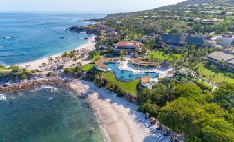 Four Seasons Resort Punta Mita