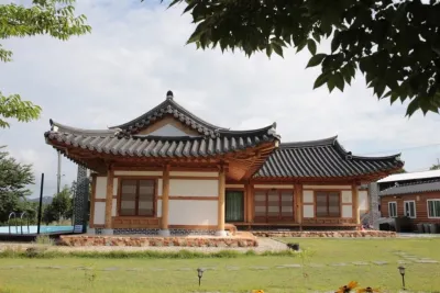 Wanju Cheongpungheon Ok Pension Hotels near Daedun Mountain