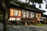 Yeonggwang Hanok Villa Pension Hotels in Yeonggwang-gun