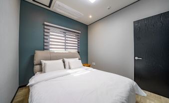 Den Pension in Daebu Island (Yeongheung Island)