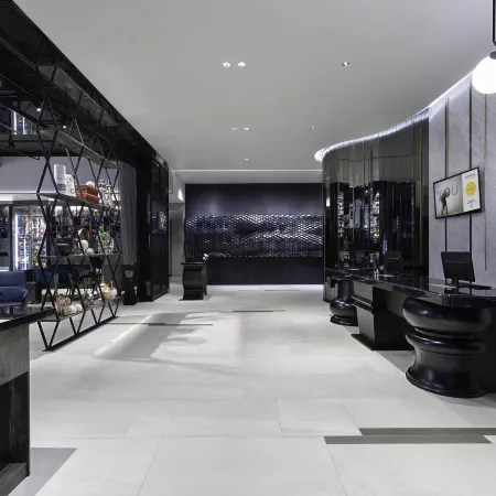 Novotel Bangkok Sukhumvit 4 Отели рядом с достопримечательностью «Станция надземного метро Phloen Chit»