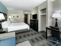 Holiday Inn Express 福賽斯 福賽斯酒店