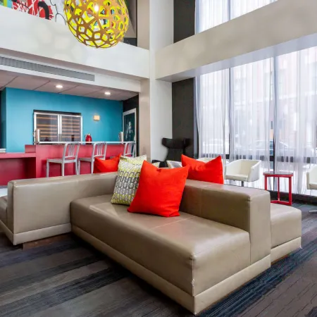 Comfort Inn & Suites Baltimore Inner Harbor