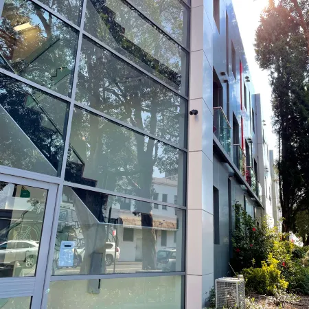 Best Western Plus Camperdown Suites Отели рядом с достопримечательностью «Центральная пристань для многокорпусных суден»