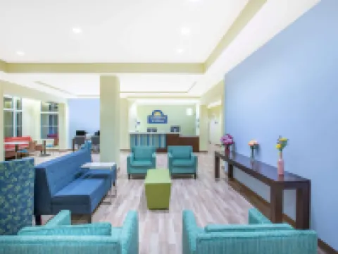 Days Inn & Suites by Wyndham Kearney Hotels in Kearney