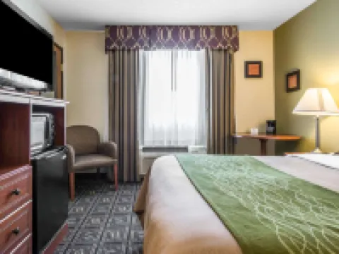 Comfort Inn Hotels in Hancock County