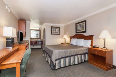 Travelodge by Wyndham Sylmar CA