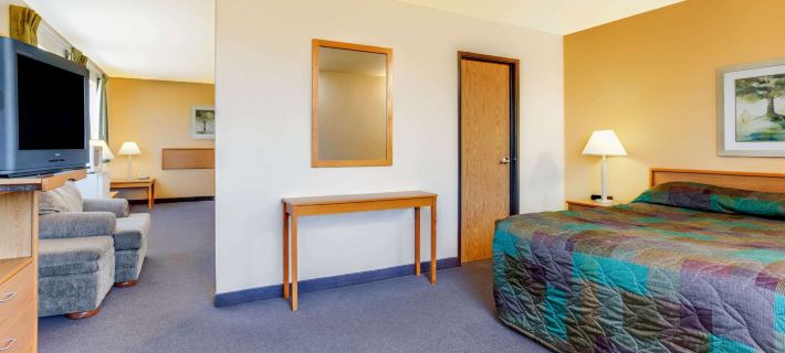 Super 8 by Wyndham Klamath Falls Hotels in Klamath County