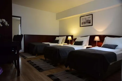 Hotel Meridijan16 - pemandangan pegunungan