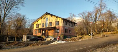 Guesthouse Aozora Blue Sky Hotels in Myoko