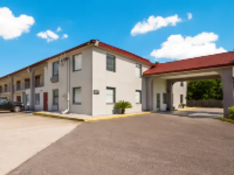 Red Roof Inn Crestview Hotels in Crestview