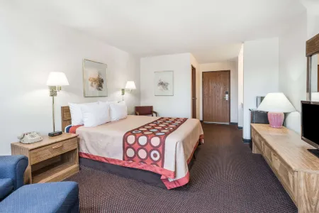 Super 8 by Wyndham Du Quoin Отели в г. Кристофер