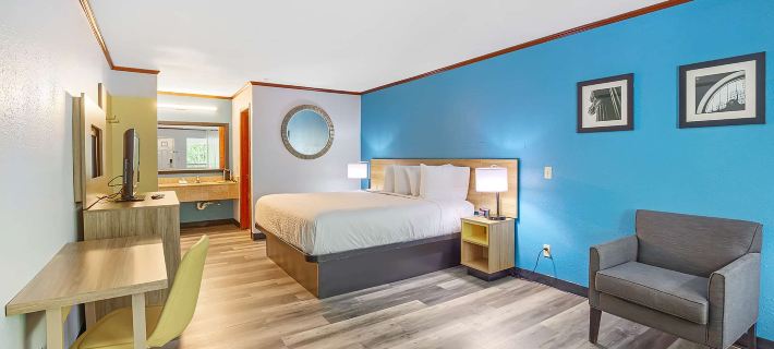 Days Inn by Wyndham Foley Hotels in Baldwin County
