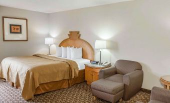 Quality Inn & Suites Greenfield I-70