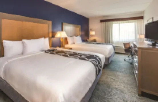 La Quinta Inn & Suites by Wyndham Philadelphia Airport
