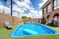 Cumberland Motor Inn - Uima-altaat