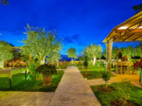 Hotel Europa Olympia Hotels near أوليمبيا