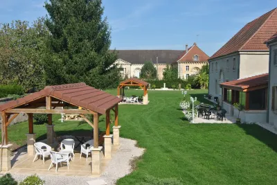 Le Domaine des Papillons Hotels in Gray-la-Ville