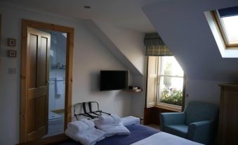 Beautiful 2-Bed Apartment in Inverkip Great Garden