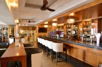The Winchester Hotel by Newmark - Baarit