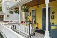 布恩斯威克薩拉託佳家庭旅館