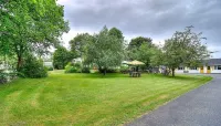 Picket Fence Motel Hotels in Saint Andrews