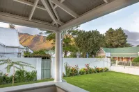Monte Vista Boutique Hotel Hotels in Bonnievale