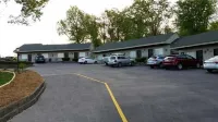 Kentucky Lake Inn - parking