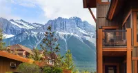 Solara Resort by Bellstar Hotels Отели в г. Канмор