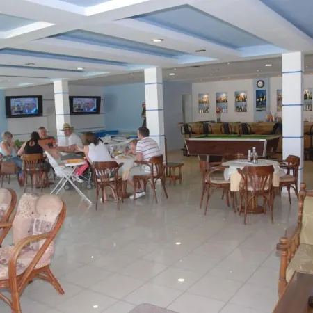 Anixis Hotel & Apartments