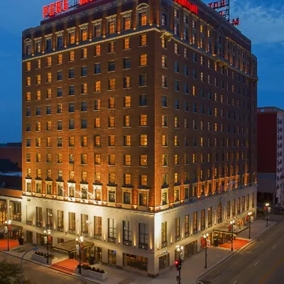 Peoria Marriott Pere Marquette Hotels near Bradley University