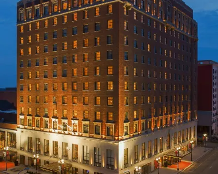 Peoria Marriott Pere Marquette Hotels in Peoria