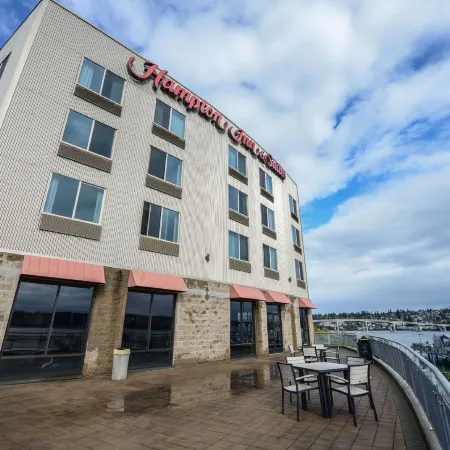 Hampton Inn & Suites Bremerton