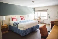Circle Hotel Fairfield Hotels near Tongue Point Lighthouse