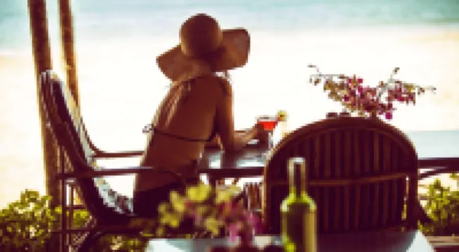 Mariposa Beach Grove