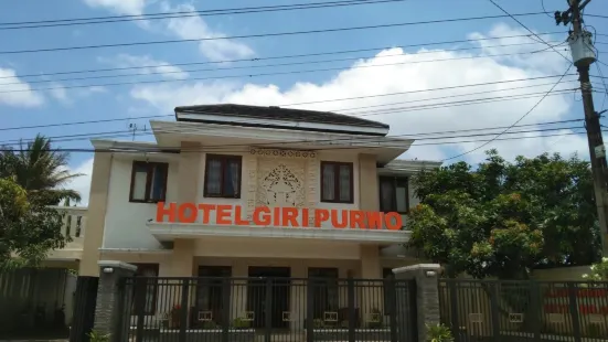 Hotel Giri Purwo