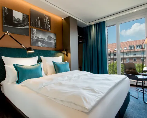 Motel One Hamburg-Fleetinsel Hotels near Baumwall underground station