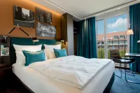 Motel One Hamburg-Fleetinsel - balcony