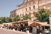 Domaine à Marmande - Aamiaismajoitus