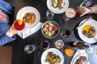 Fordson Hotel, in the Unbound Collection by Hyatt - breakfast