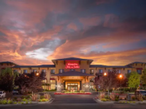 Hampton Inn & Suites Windsor - Sonoma Wine Country Hotels in Windsor