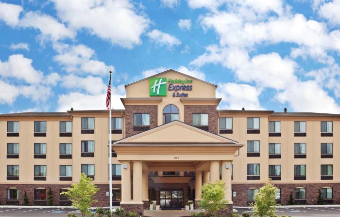Holiday Inn Express & Suites VANCOUVER MALL/PORTLAND AREA by IHG