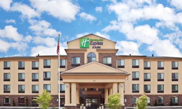 Holiday Inn Express & Suites Vancouver Mall/Portland Area by IHG