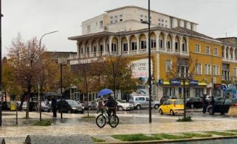 Pilo Lala Hotel