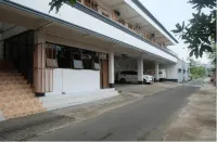 Hotel Permata 2 Pacitan فنادق في Pacitan