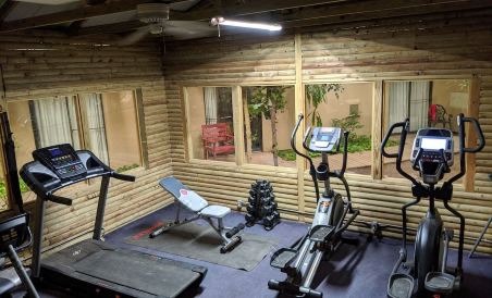 Atrium Inn - Housity