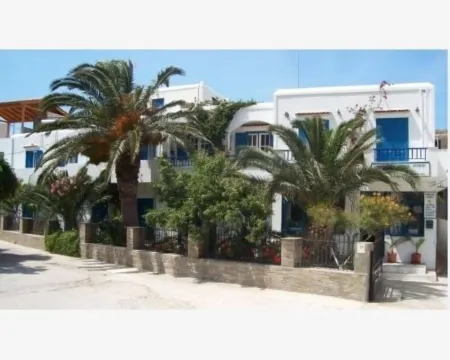 Foinikas Studios Hotels in Kythnos