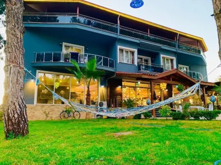 Pamukkale Whiteheaven Suite Hotel Отели рядом с достопримечательностью «Иераполь»